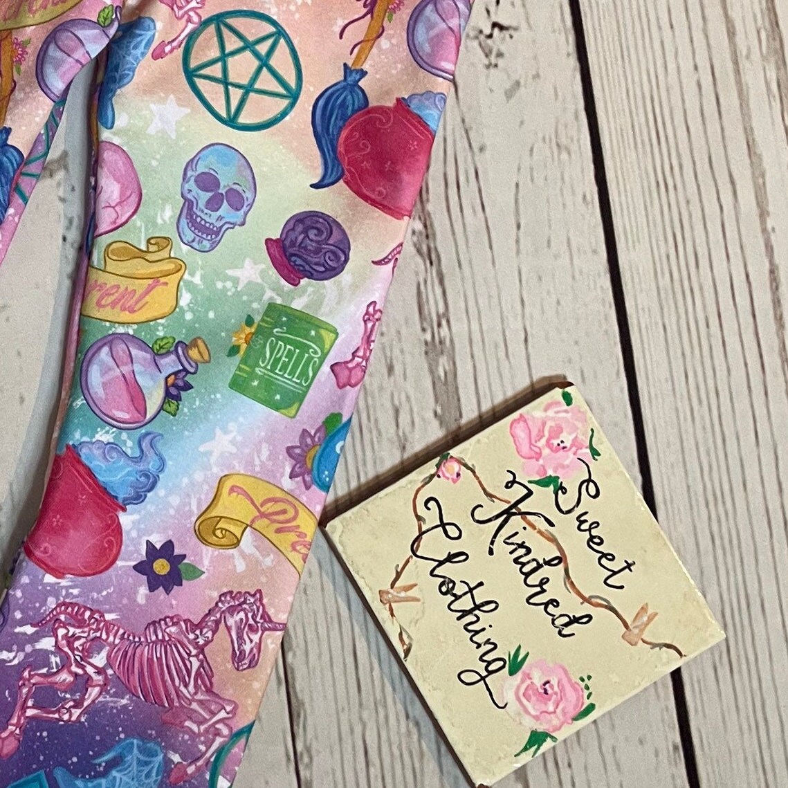 Witch leggings, alternative print leggings - Image 5