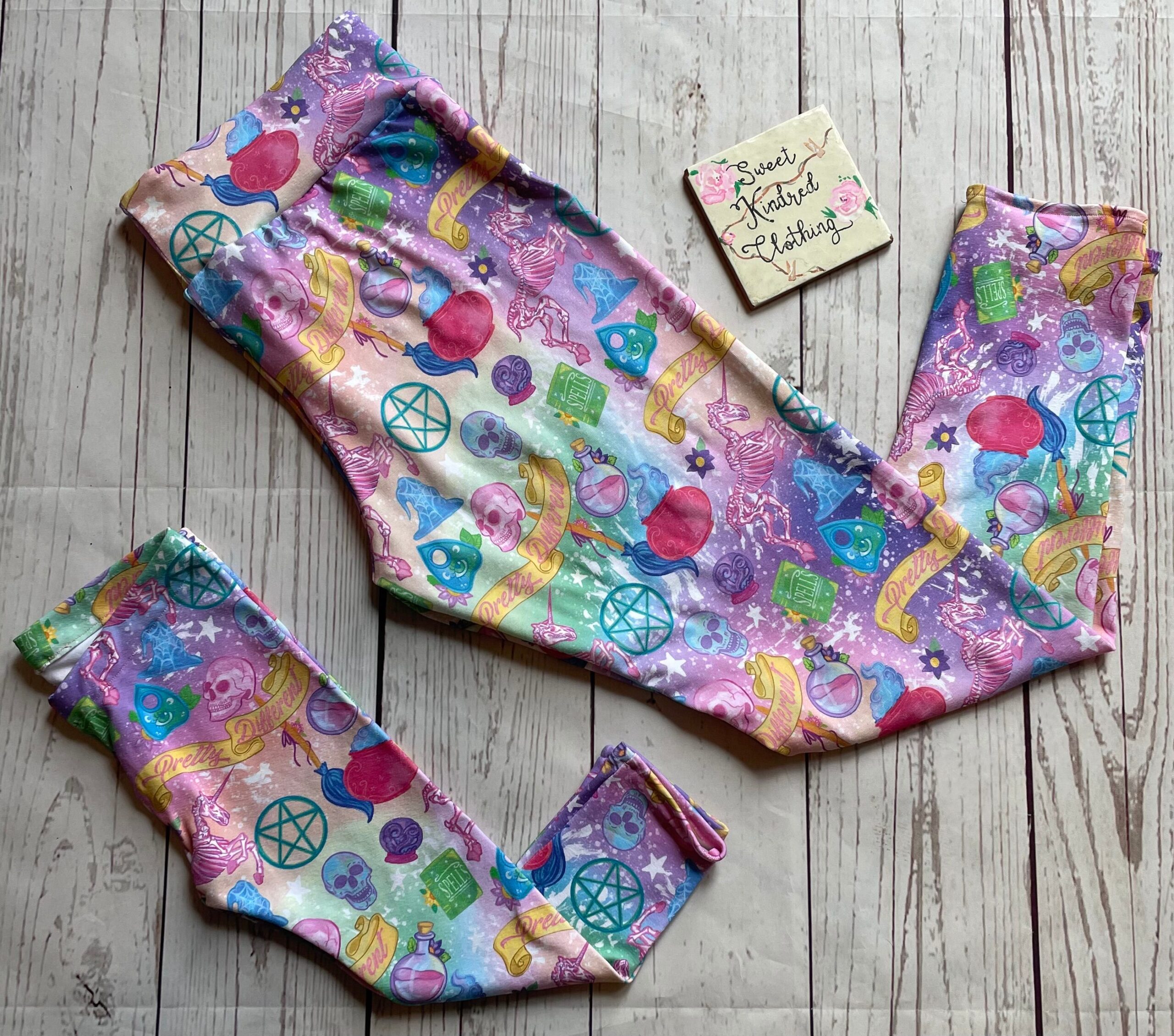 Witch leggings, alternative print leggings - Image 8