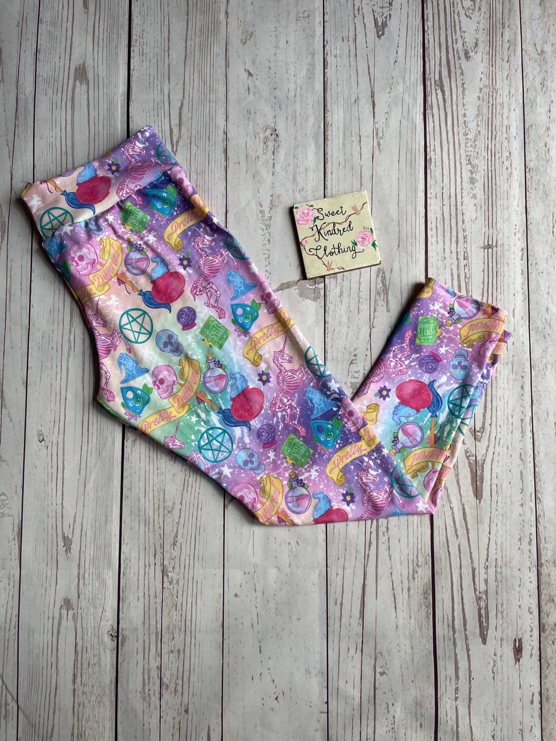 Colourful alternative adult leggings,