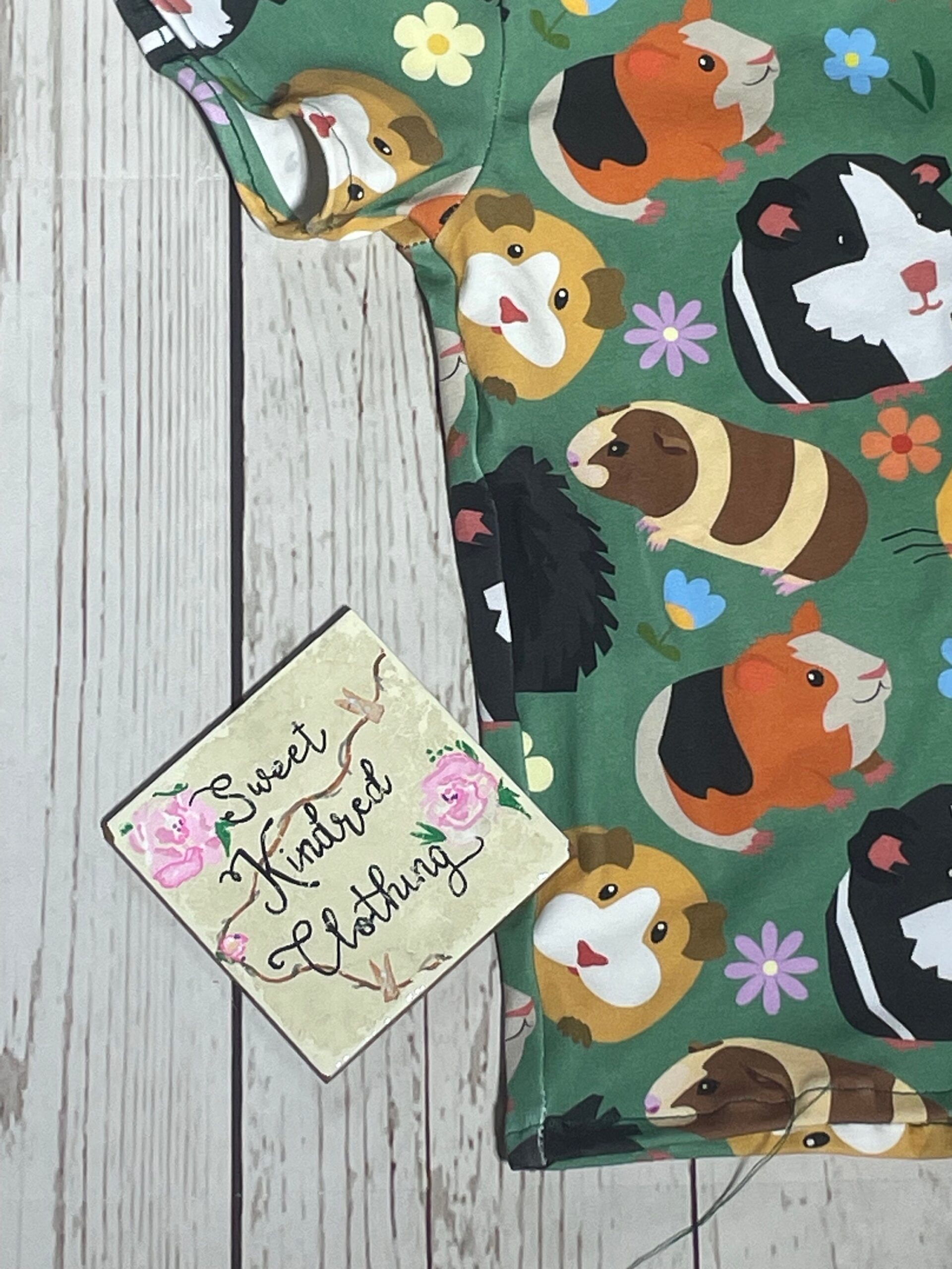 Green Guinea pig T-shirt, guniea pig clothing - Image 3