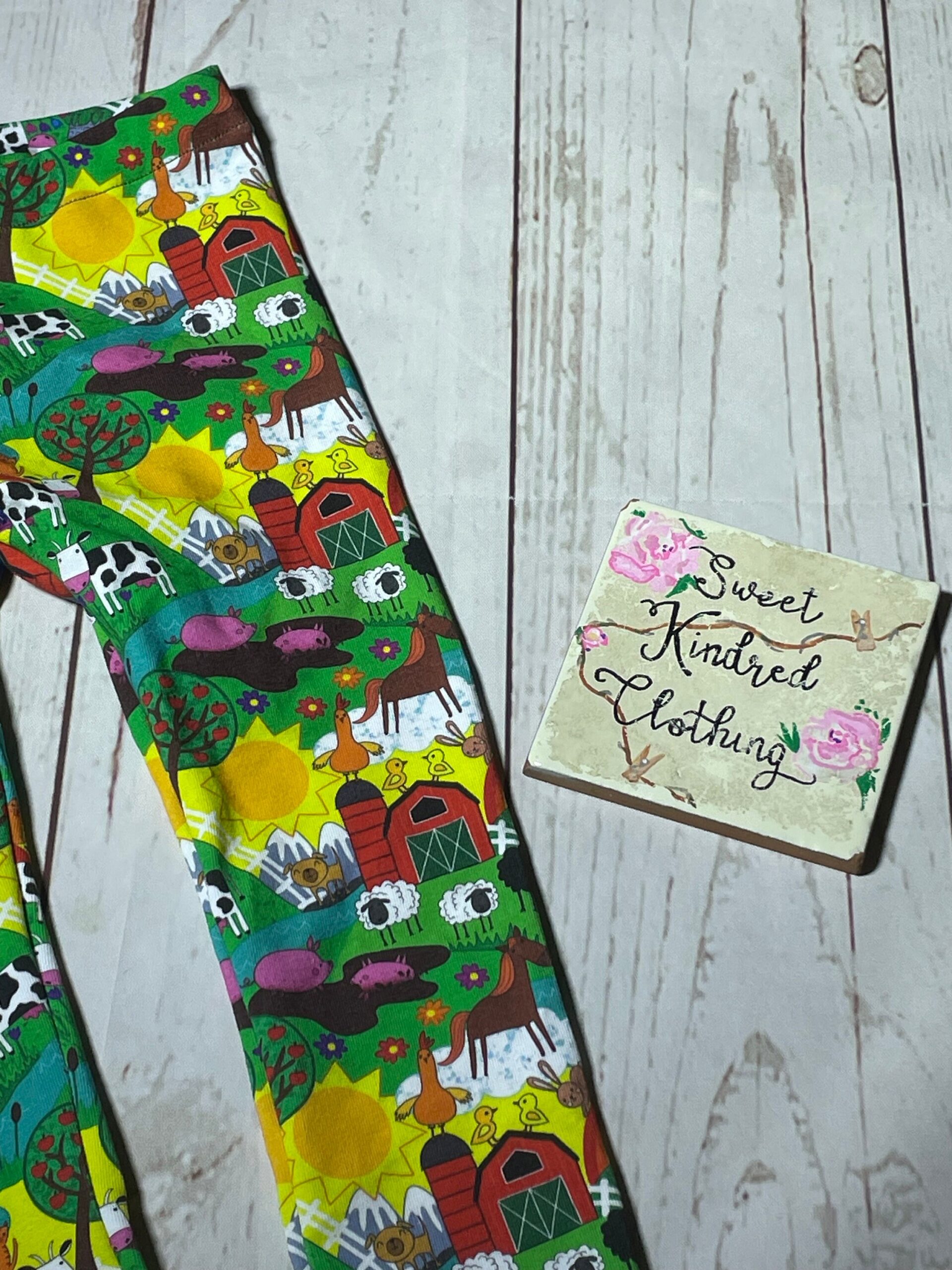 Farm leggings, rainbow farm leggings, unisex farmyard leggings - Image 3